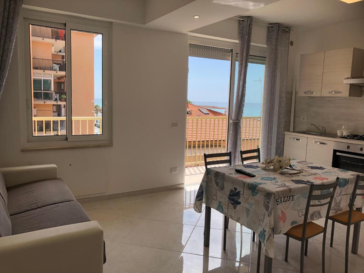 Casa Di Gio' Apartman Ventimiglia Kültér fotó